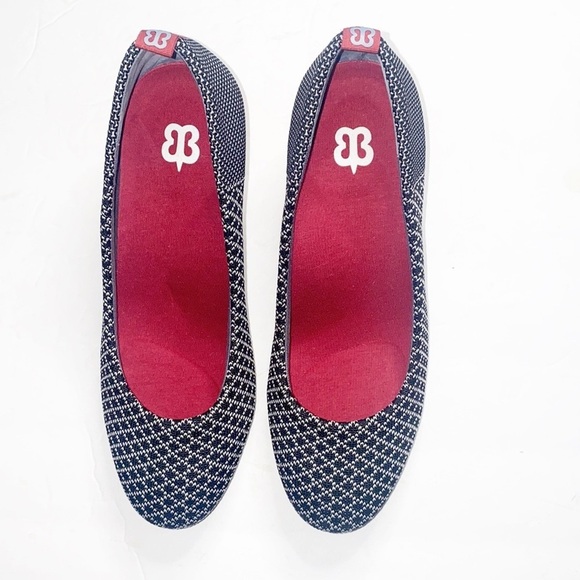 Betabrand Starter Red Black White Textured Patterned Block Heels - Picture 2 of 9